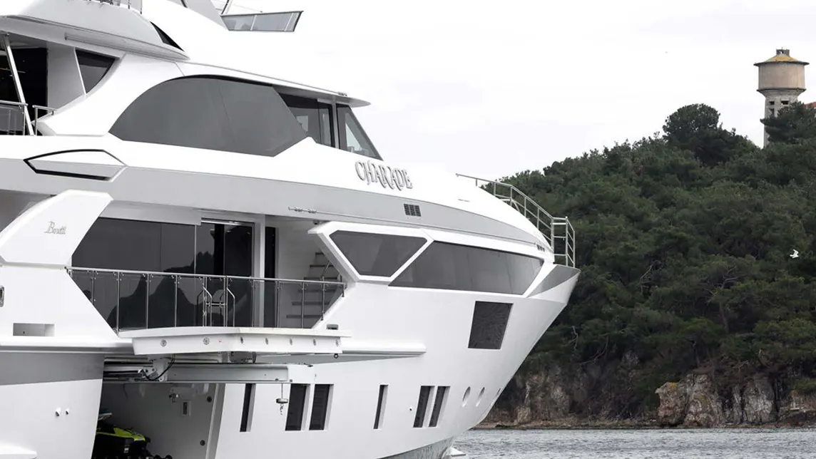 CHARADE yacht for Charter (6) | Phoenix Yacht Management