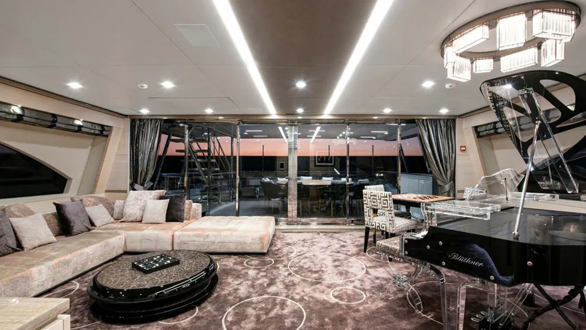CHARADE yacht for Charter (11) | Phoenix Yacht Management