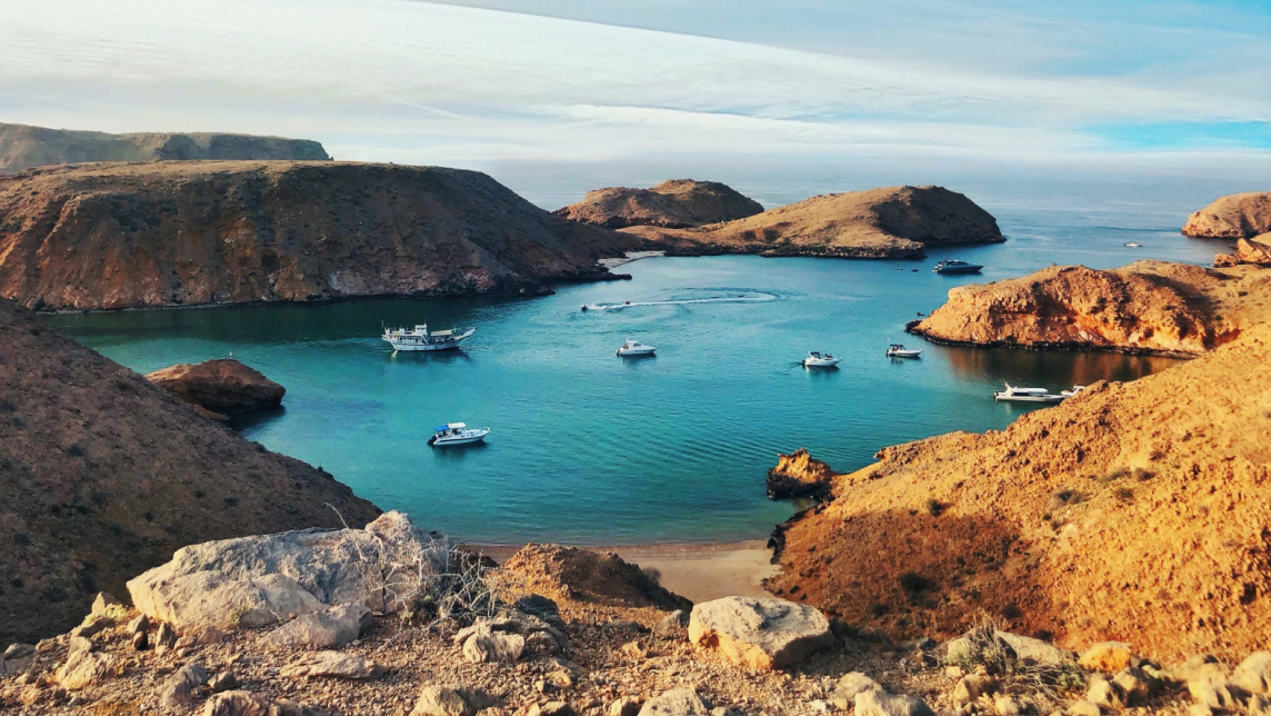 Sail the Pearl of Arabia: Your unforgettable yacht charter in Oman (8) | Phoenix Yacht Management
