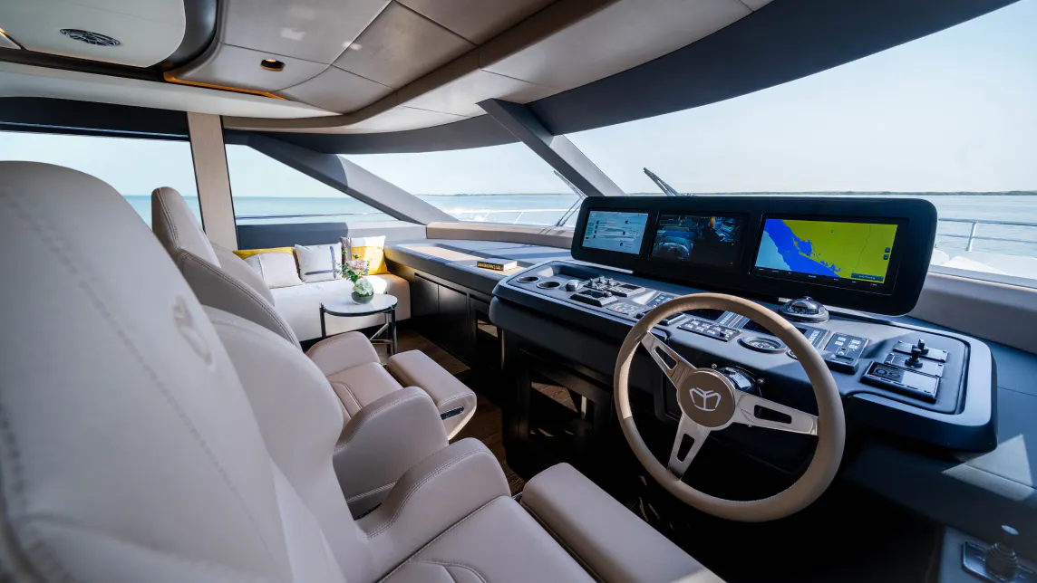 MAJESTY 72 yacht for Sale (10) (3) | Phoenix Yacht Management
