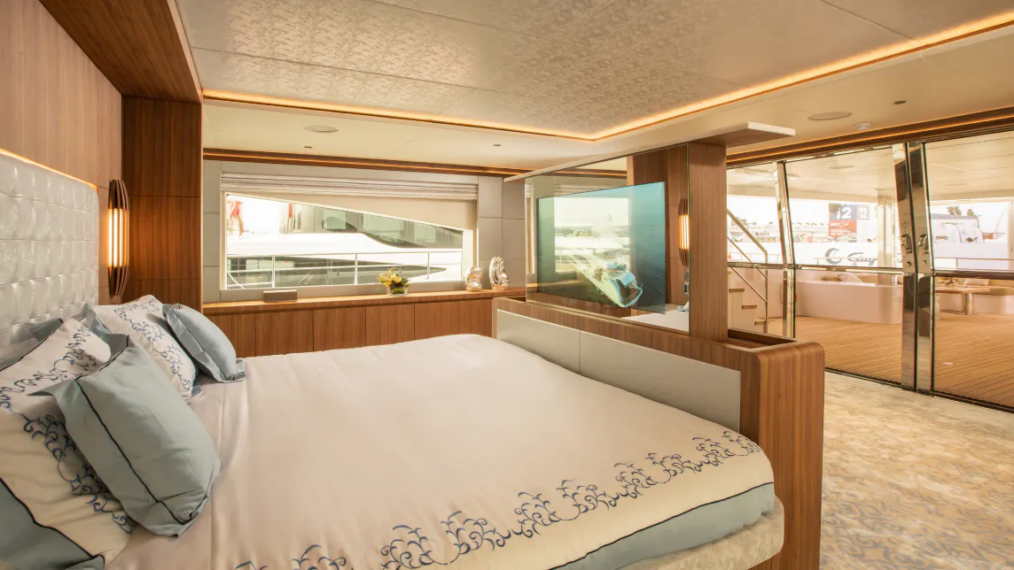 MAJESTY 140 yacht for Sale (17) (2) | Phoenix Yacht Management
