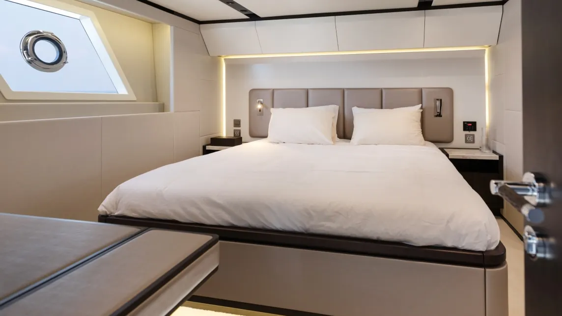 MAJESTY 62 yacht for Sale (17) (4) | Phoenix Yacht Management