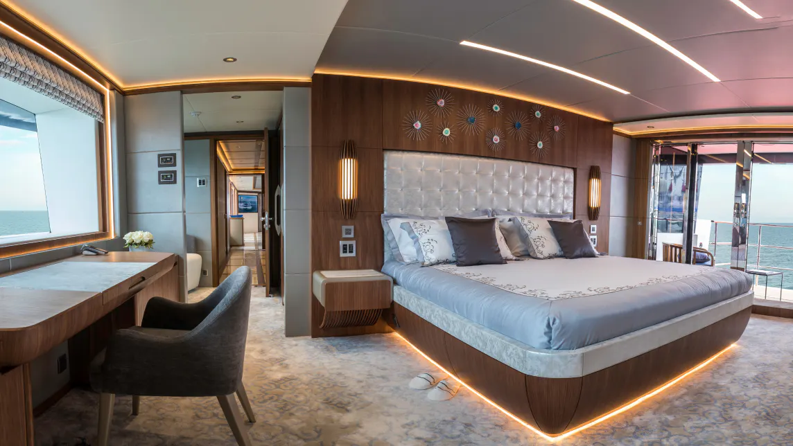 MAJESTY 140 yacht for Sale (16) | Phoenix Yacht Management