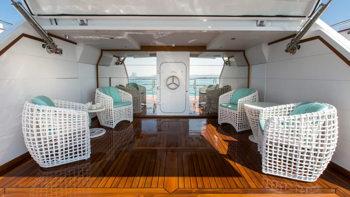 MAJESTY 140 yacht for Sale (7) | Phoenix Yacht Management