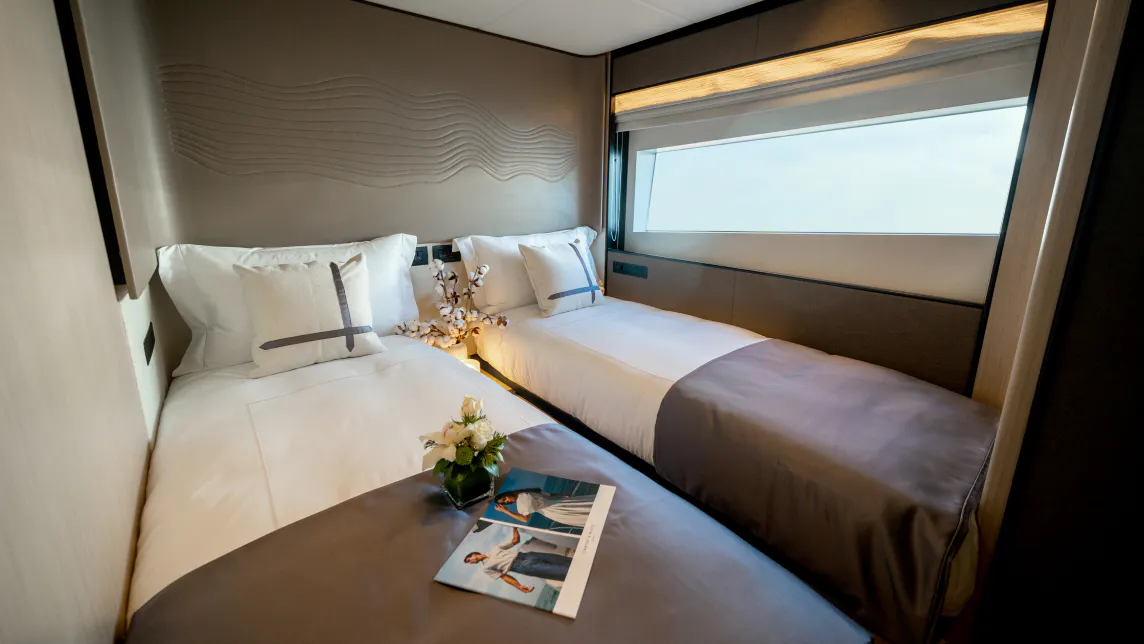 MAJESTY 72 yacht for Sale (5) | Phoenix Yacht Management