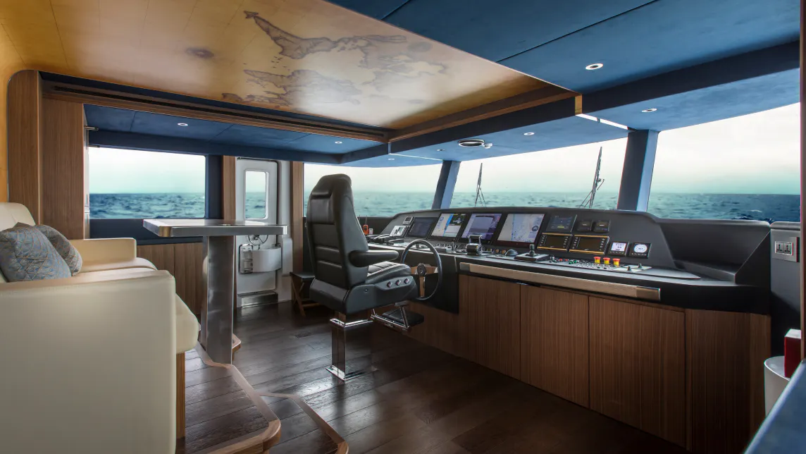 MAJESTY 140 yacht for Sale (15) | Phoenix Yacht Management