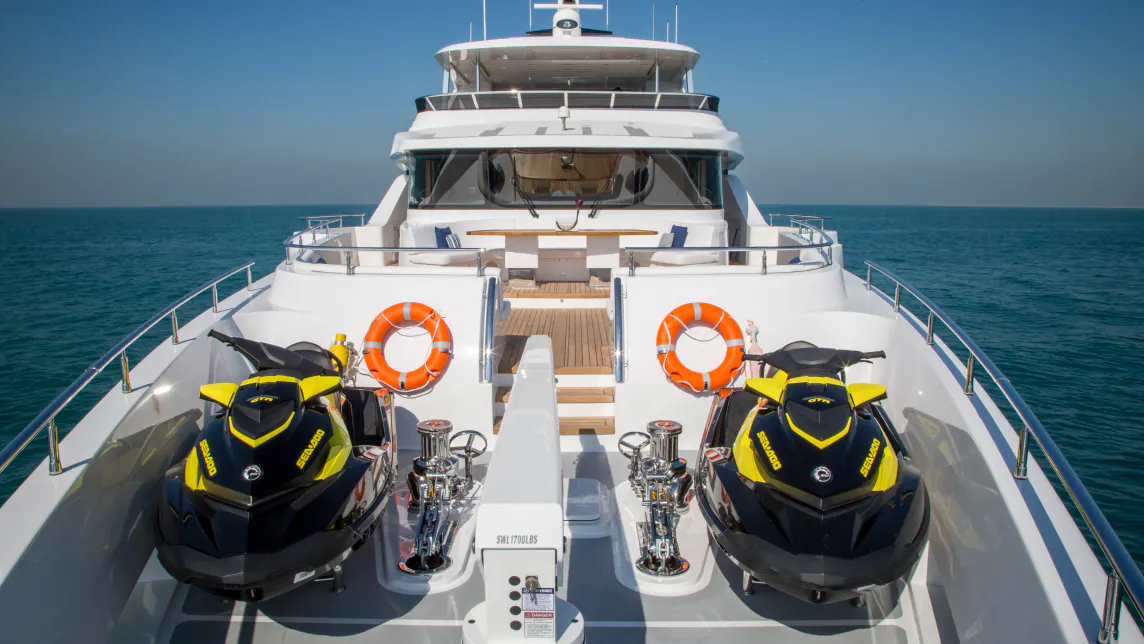 MAJESTY 140 yacht for Sale (9) | Phoenix Yacht Management