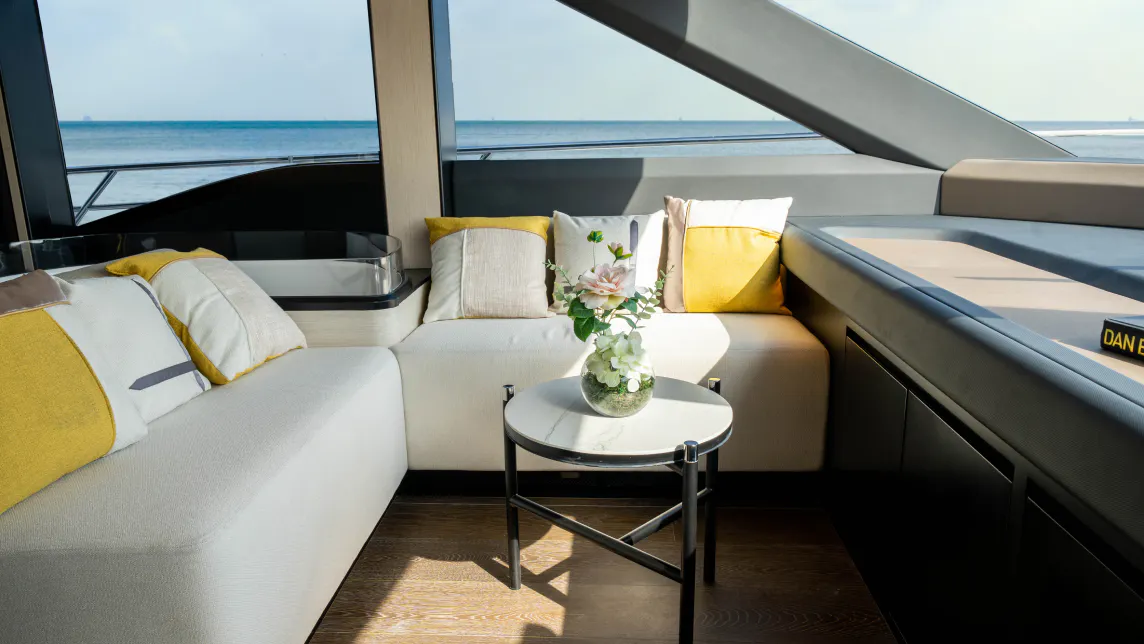 MAJESTY 72 yacht for Sale (9) (3) | Phoenix Yacht Management