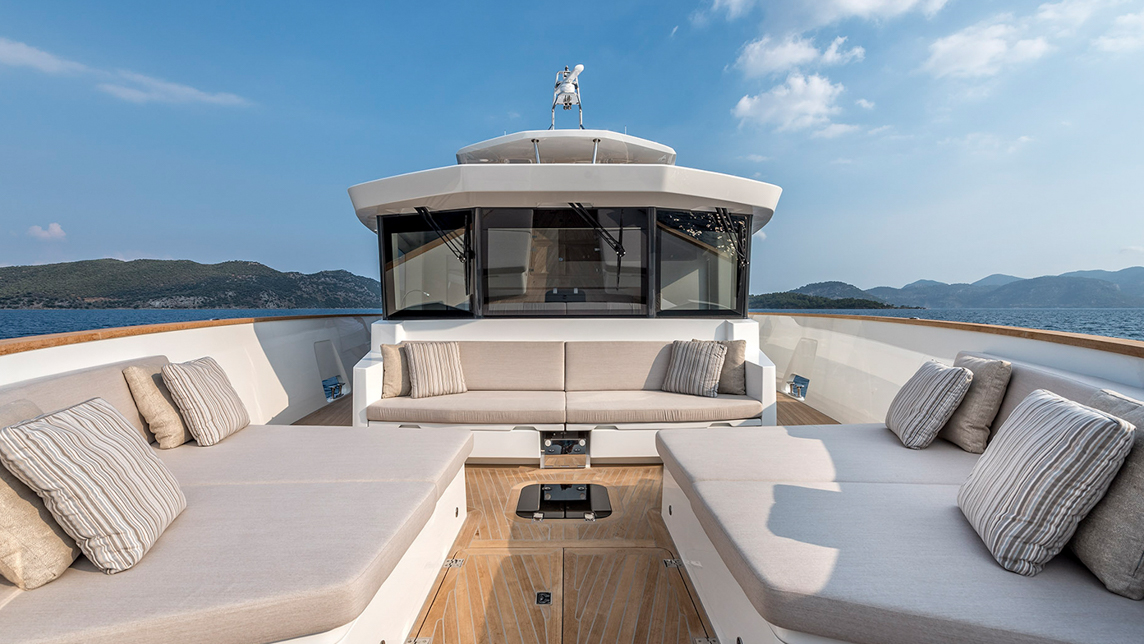 NUMARINE 26 yacht for Sale (5) | Phoenix Yacht Management