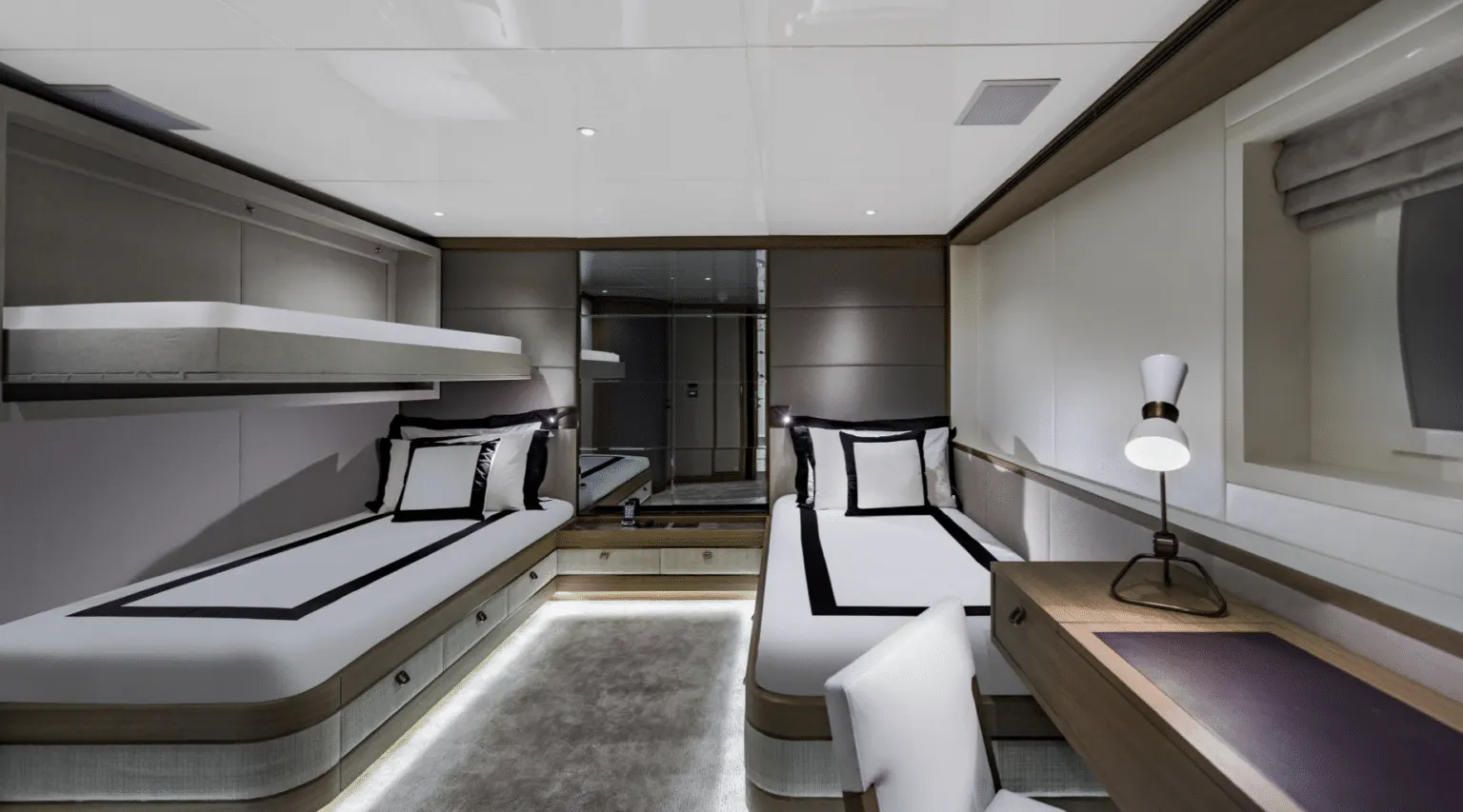 LIQUID SKY yacht for Charter (26) | Phoenix Yacht Management