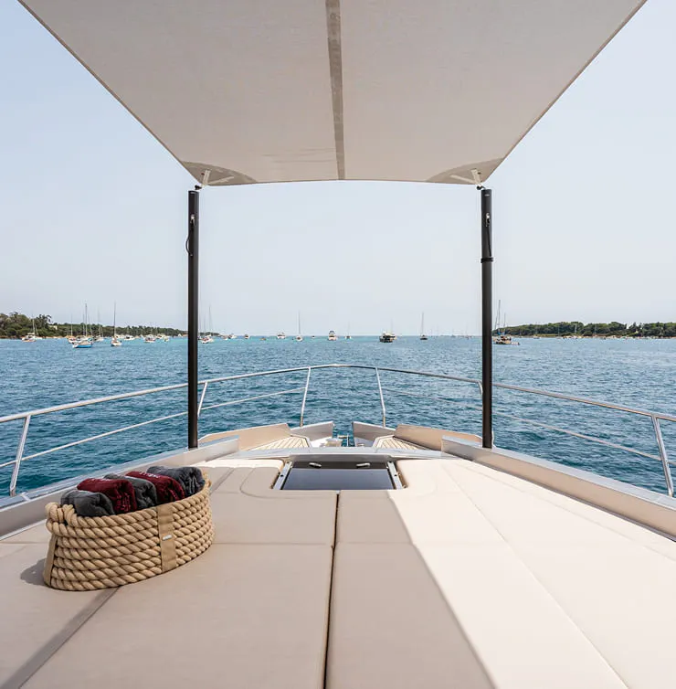 CHERRY yacht for Charter (3) | Phoenix Yacht Management
