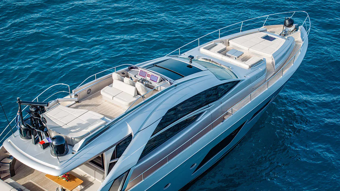 CHERRY yacht for Charter (17) | Phoenix Yacht Management