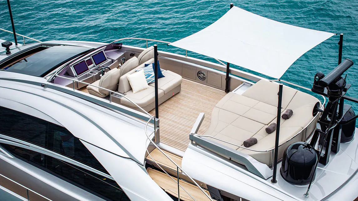 CHERRY yacht for Charter (12) | Phoenix Yacht Management