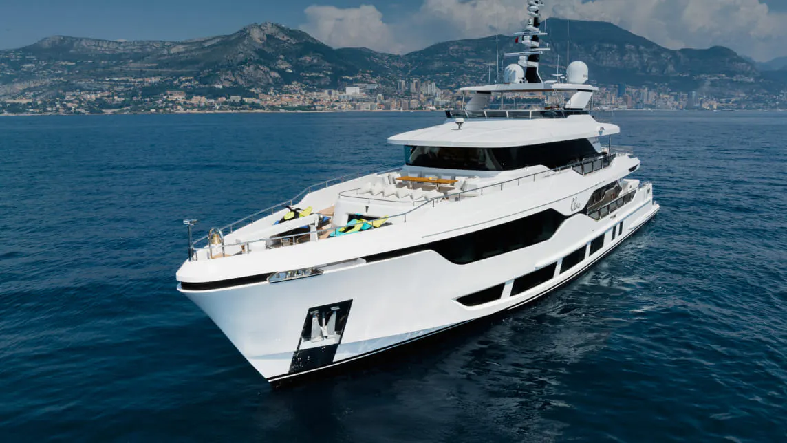 OLIVIA yacht for Charter (5) | Phoenix Yacht Management