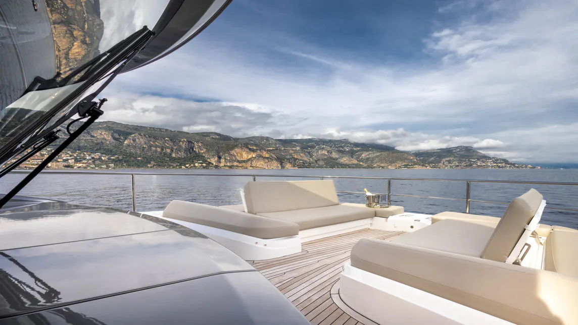 KORA yacht for Charter (16) | Phoenix Yacht Management