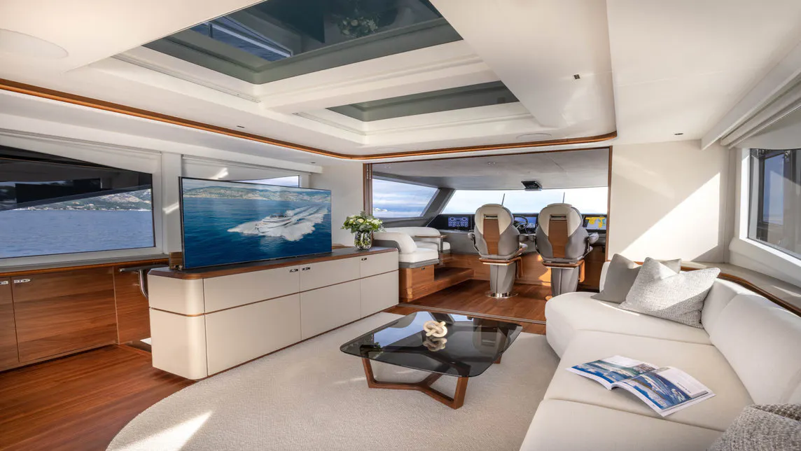 KORA yacht for Charter (18) | Phoenix Yacht Management