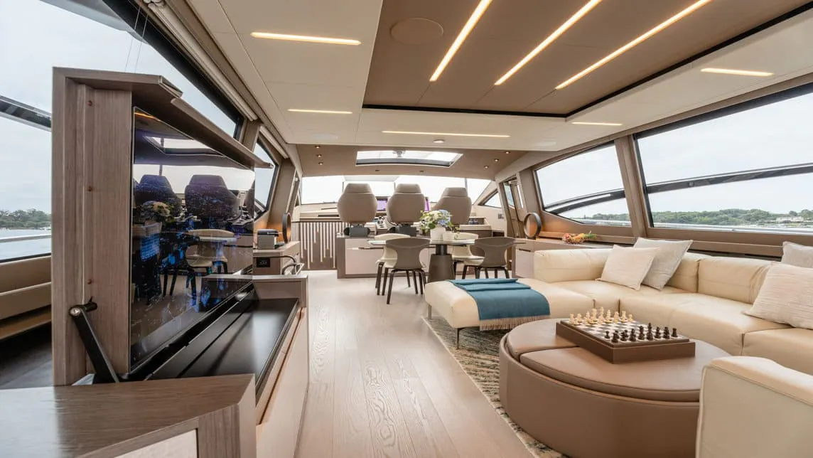 CHERRY yacht for Charter (26) | Phoenix Yacht Management