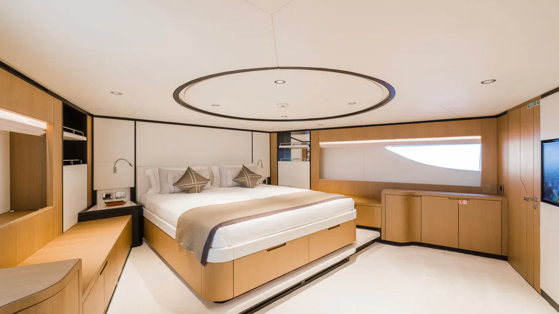 OLIVIA yacht for Charter (27) | Phoenix Yacht Management