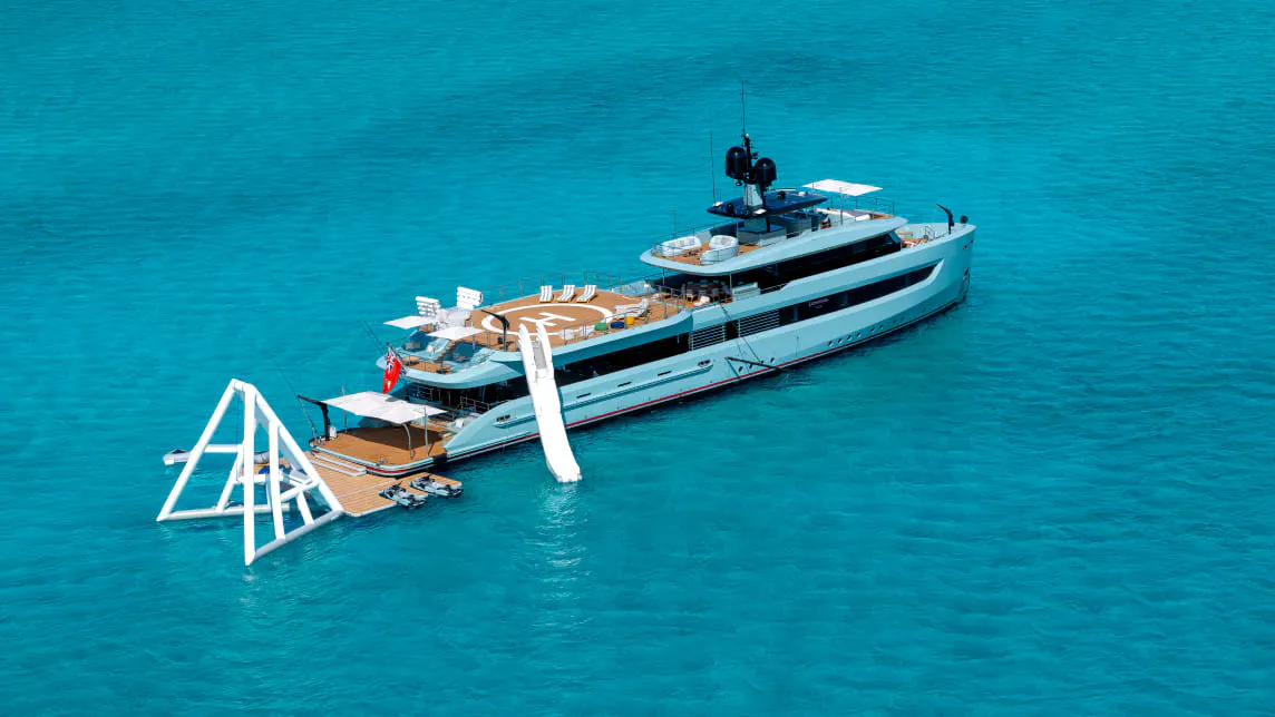 LIMERENCE yacht for Charter (16) | Phoenix Yacht Management