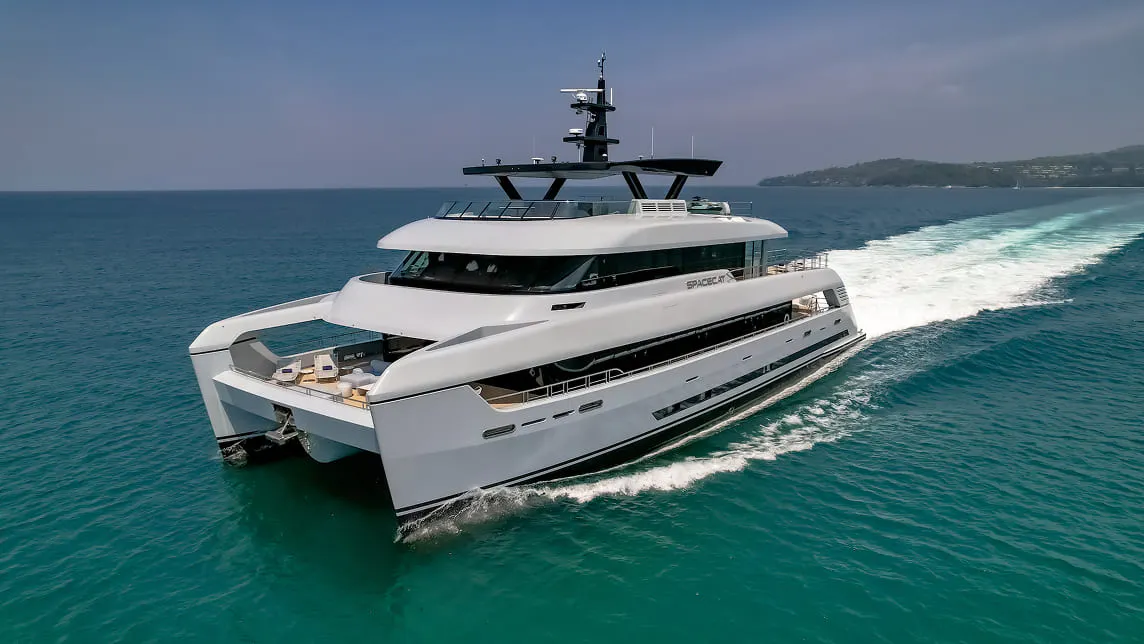 SPACE CAT yacht for Charter (9) | Phoenix Yacht Management