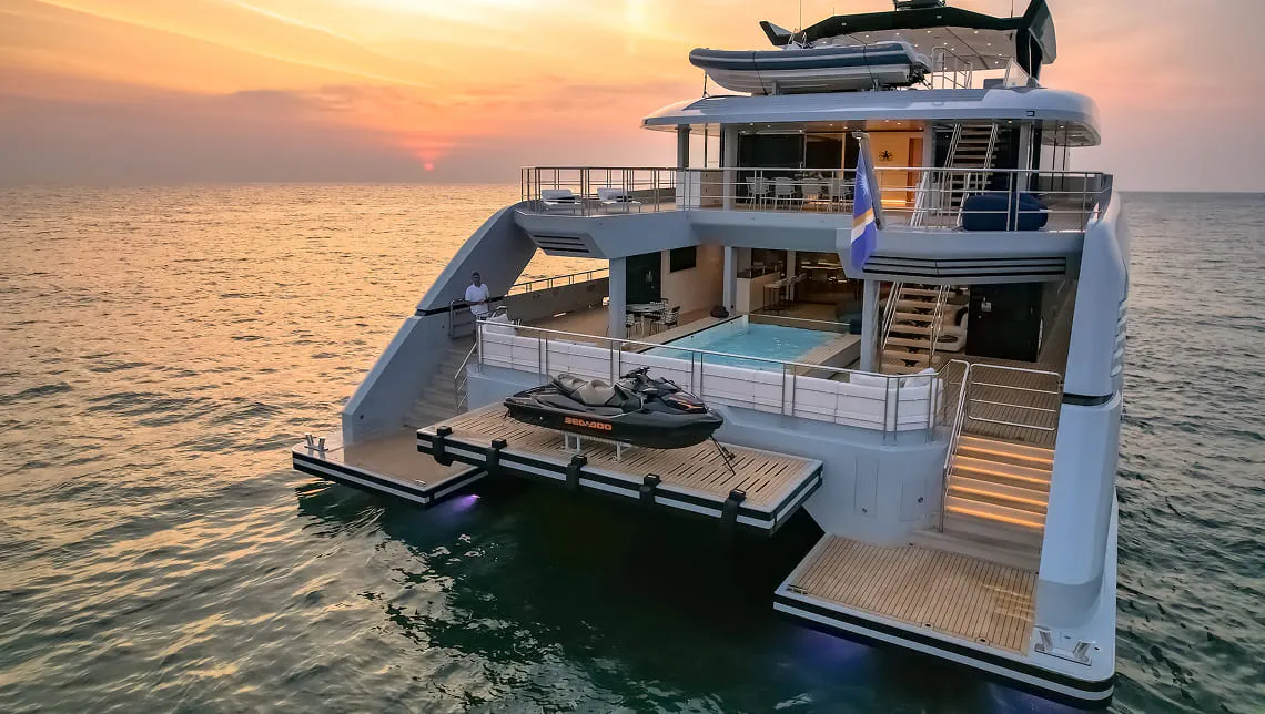 SPACE CAT yacht for Charter (12) | Phoenix Yacht Management