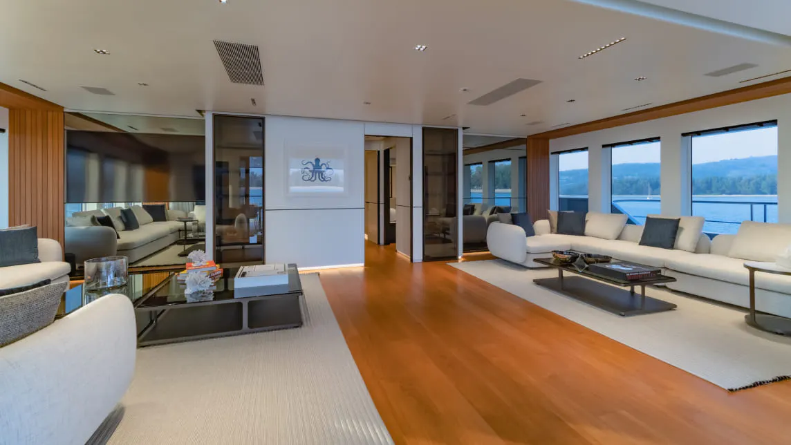 SPACE CAT yacht for Charter (21) | Phoenix Yacht Management