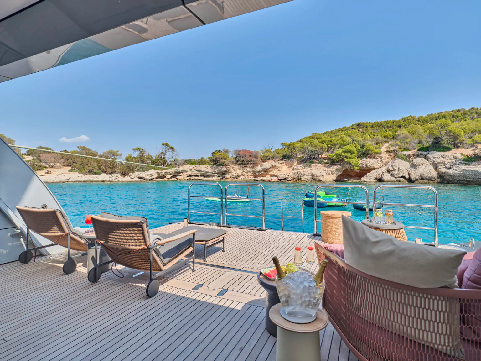 PERSEFONI I yacht for Charter (8) | Phoenix Yacht Management