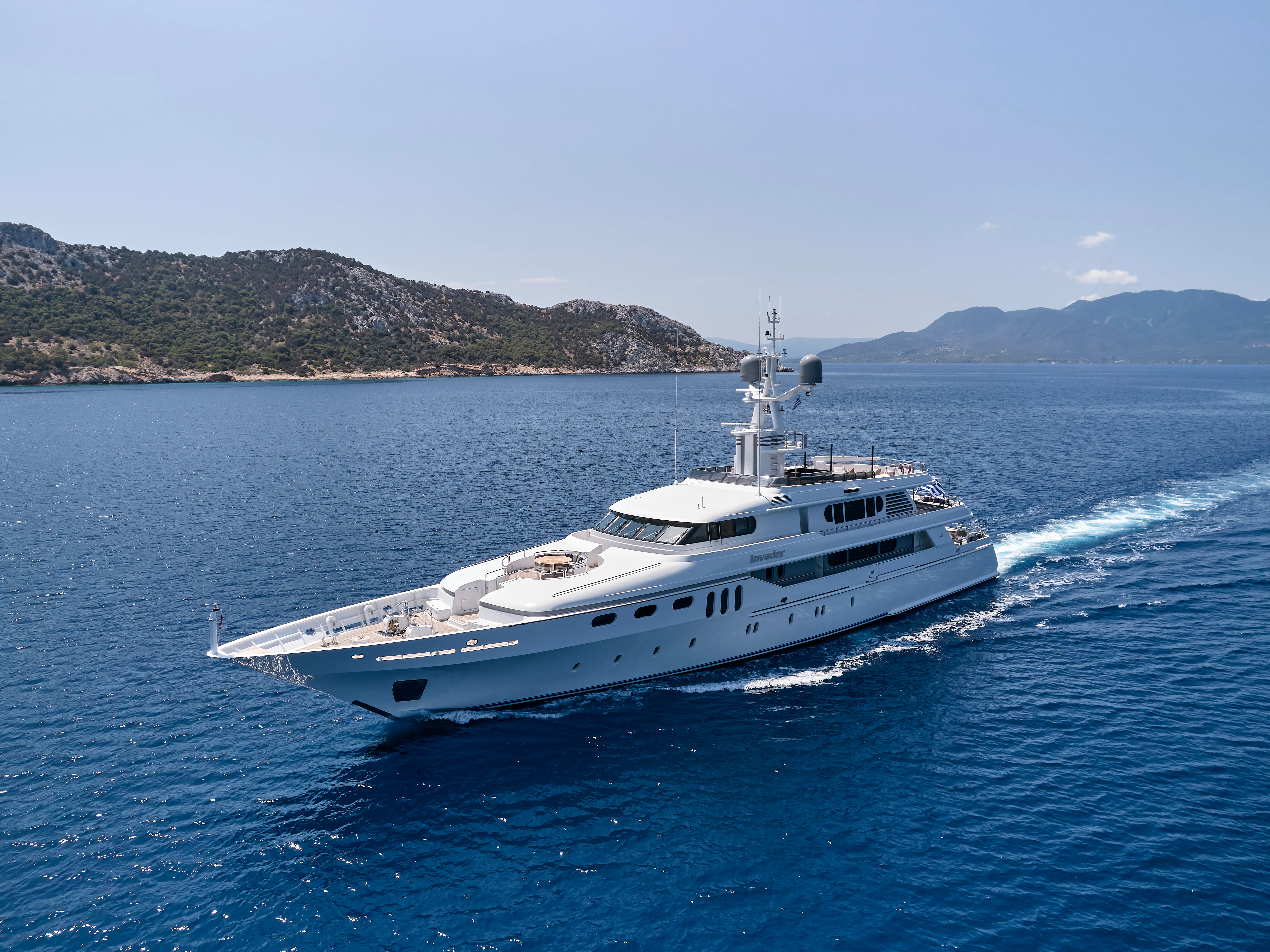 INVADER yacht for Charter (2) | Phoenix Yacht Management