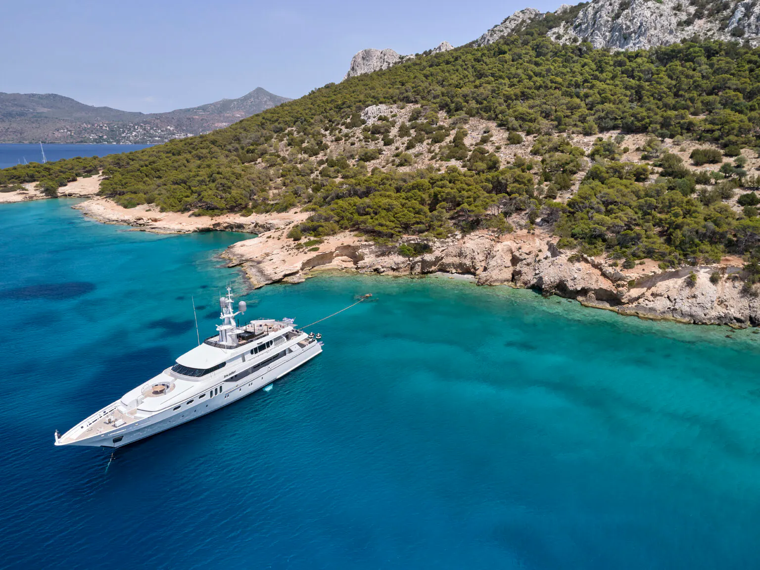 INVADER yacht for Charter (4) | Phoenix Yacht Management