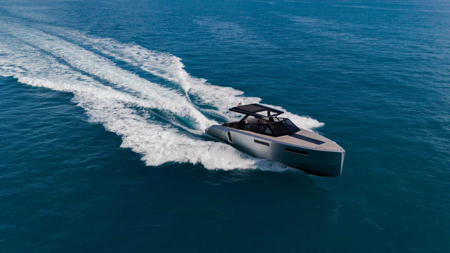 EVO 43 yacht for Sale (16) | Phoenix Yacht Management