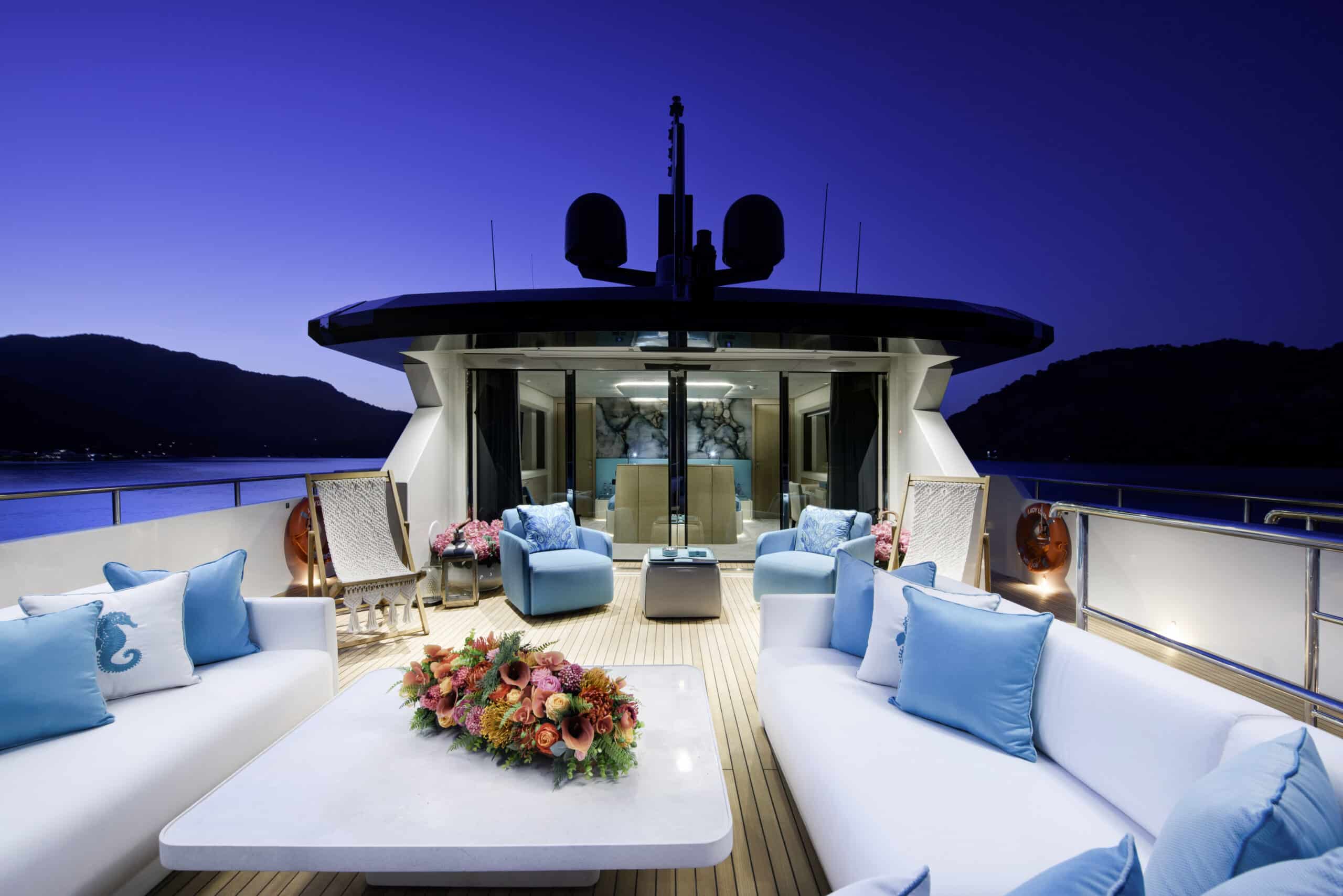 LADY LUNA YACHT FOR SALE (5) | Phoenix Yacht Management